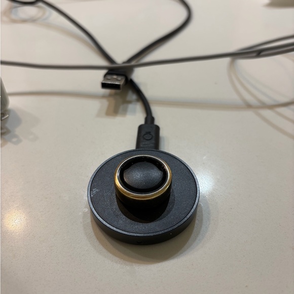 Oura Gold Band Ring - Picture 2 of 2